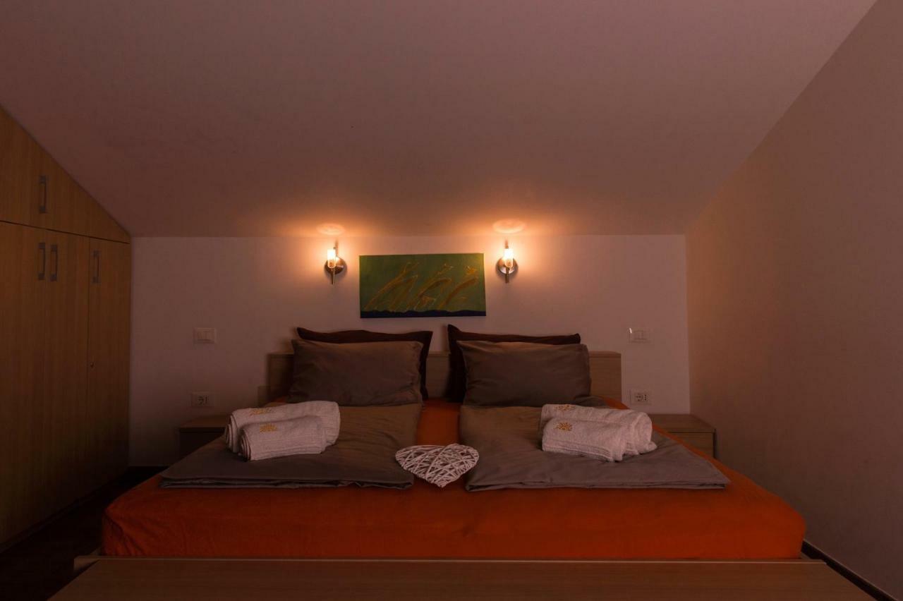 Apartment And Rooms Hisa Sonca Kobarid Exterior foto